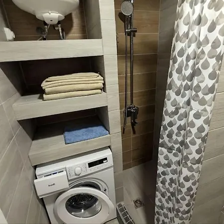 Апартаменты Larramendi *